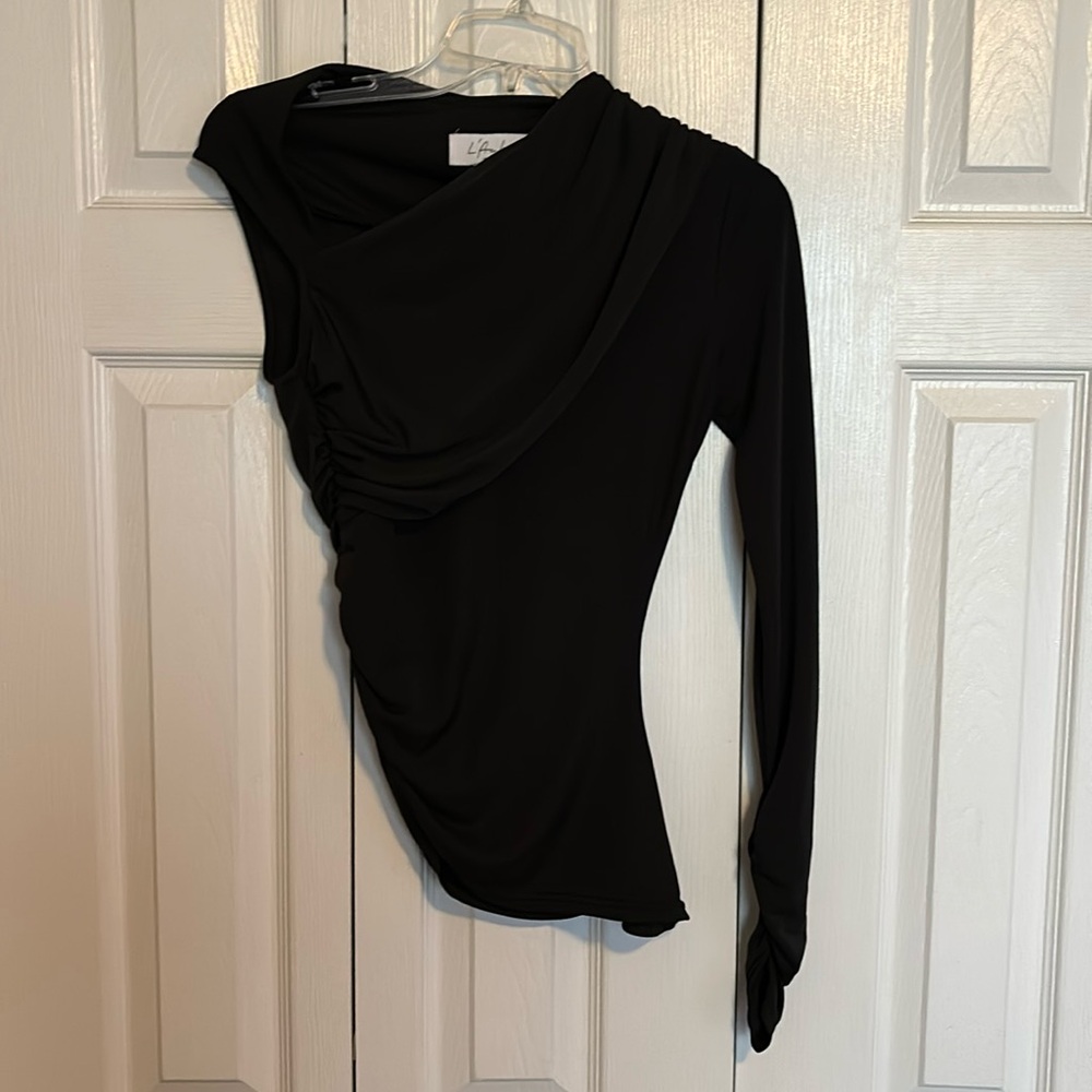 L'ACADEMIE Asymmetric neckline top